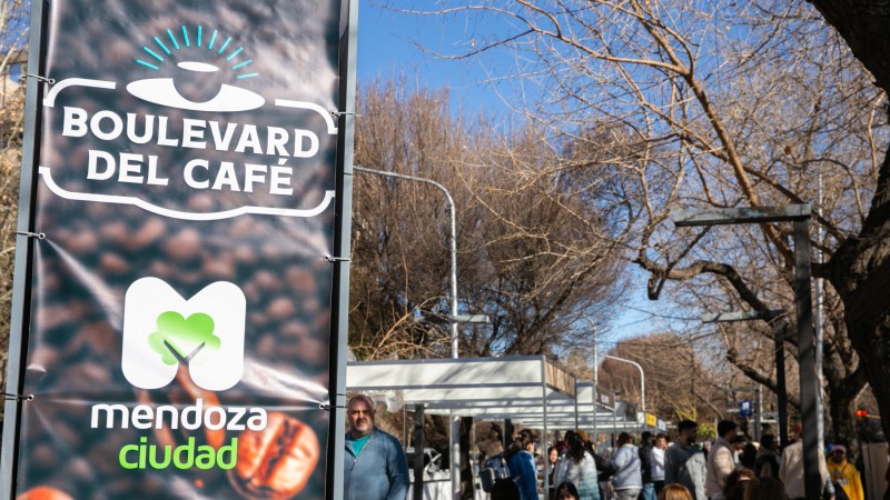 Un 25 de Mayo con aroma a caf