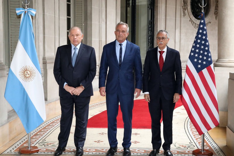 Argentina y Estados Unidos buscarán crear una "nueva OMS": en qué consiste