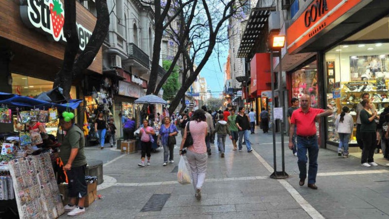 Cmo funcionarn los comercios en los prximos feriados en Crdoba
