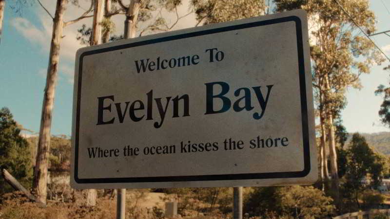 La verdad sobre Evelyn Bay de la serie "Los Sobrevientes": existe?