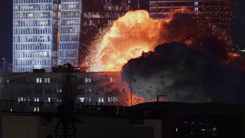 Israel lanza ataque preventivo contra Irn; Tehern responde con misiles