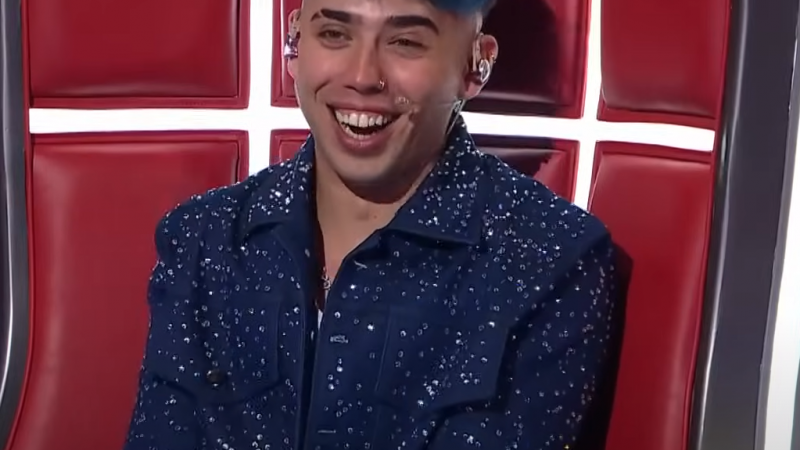 Emocionante: Luck Ra le cumpli el sueo a un participante de La Voz Argentina