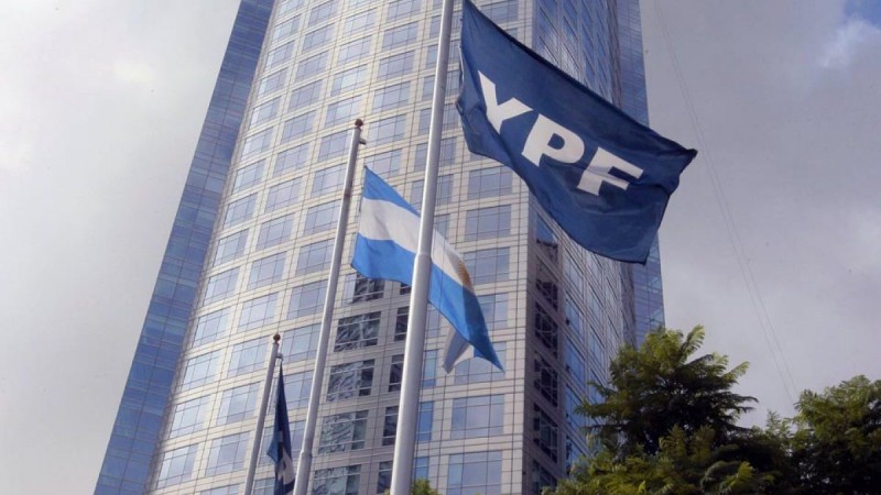 El Gobierno no negocia: le pidi a la jueza Preska suspender el fallo contra YPF