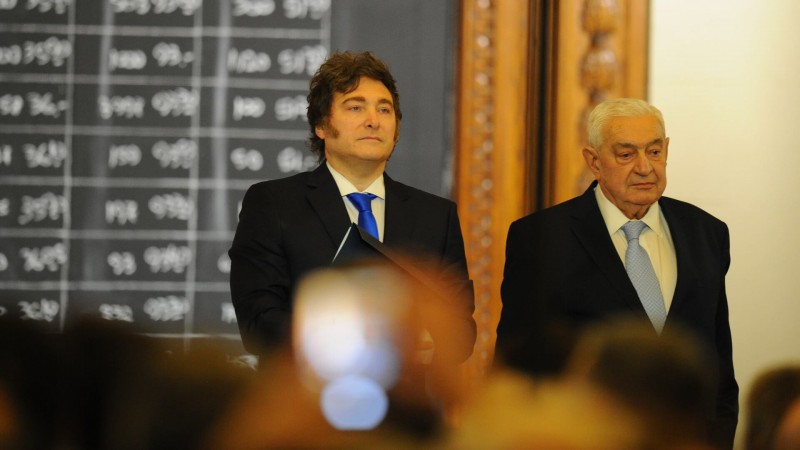 Javier Milei contra todos: veto en puerta, mensaje a gobernadores y ataque a Villarruel