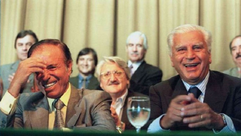 Cafiero vs Menem: lo que omite la serie de Carlos MenemenPrimeVideo