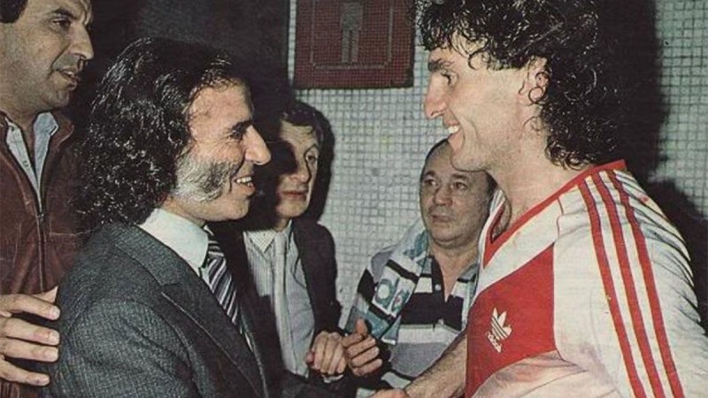 El verdadero "Menem en River": el video del acto de 1988, que aparece en la serie de Prime Video
