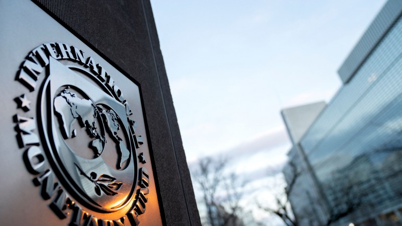 El FMI aprueba la primera revisin del programa con Argentina y habilita nuevo desembolso