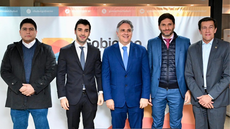 Gobernadores enfrentados a Milei lanzan su propio frente electoral para las elecciones de octubre