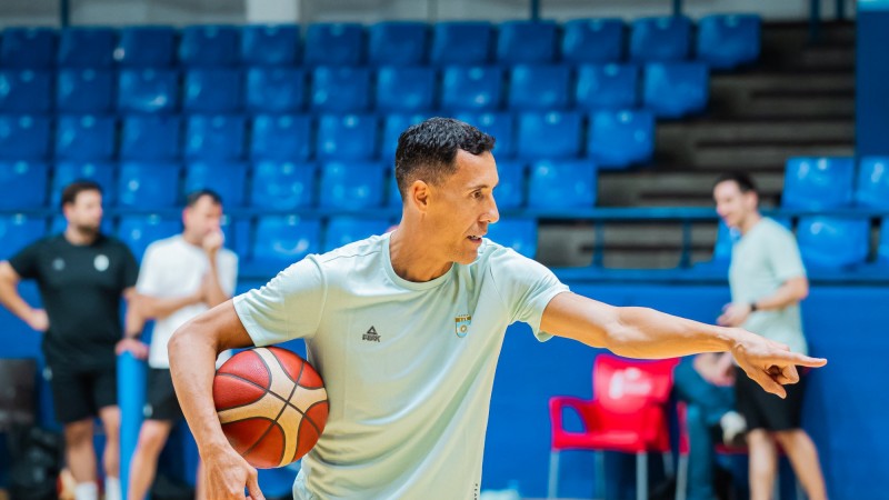 Hoy juega y estrena remera la Seleccin Argentina de Bsquet en su preparacin para la Americup: cundo y cmo verlos