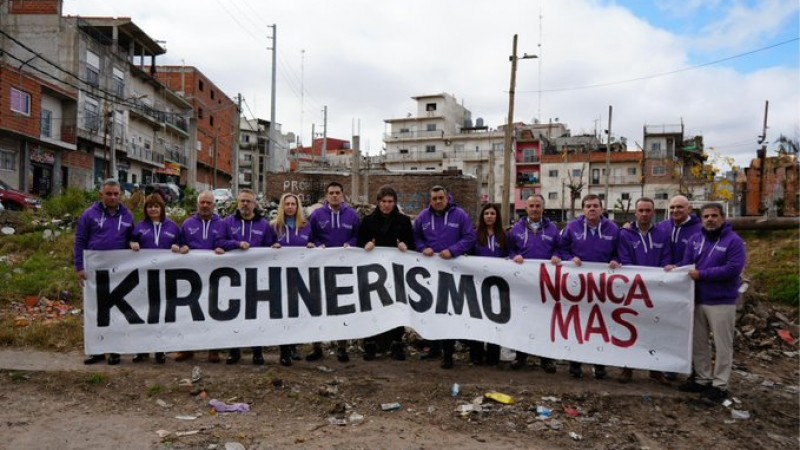 "Kirchnerismo, nunca ms": polmica foto de Milei en La Matanza