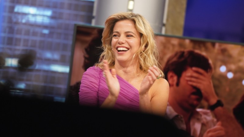 Quin es Justina Bustos en En el Barro: conoce a Eugenia Faccia y a la actriz que la interpreta en la serie de Netflix