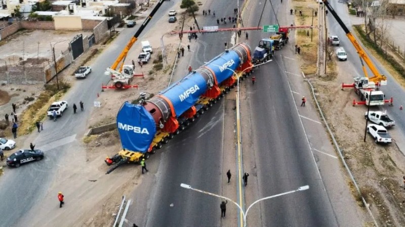 El reactor de IMPSA lleg a la destilera de YPF