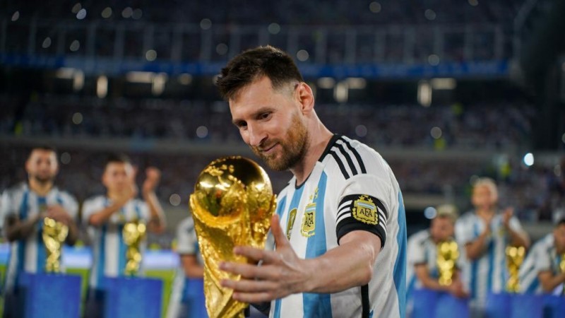 Cmo le fue a Messi jugando en Argentina?