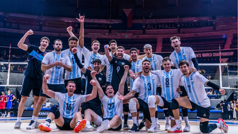 Argentina le gan al bicampen olmpico Francia y clasific a los octavos del mundial de voley
