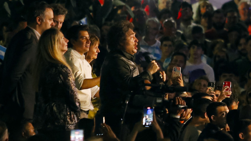 Elecciones 2025: Javier Milei lanz la campaa nacional en Crdoba con Gonzalo Roca