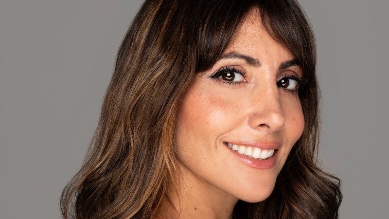 La doctora de El refugio atmico: cmplice del engao o la nica voz tica? (qu le pasa a Julia Baldini)
