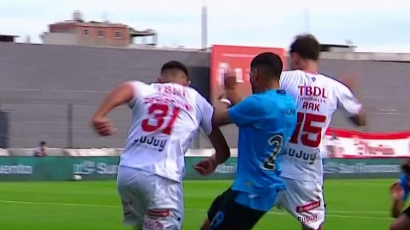 Inslito gol anulado a Belgrano en su empate a 1 frente al siempre polmico Barracas Central por el Torneo Clausura
