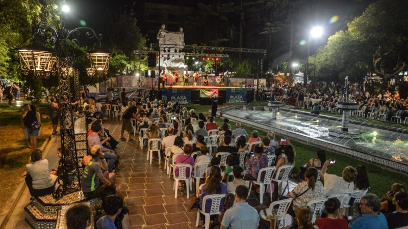 Mendoza celebra la herencia espaola en Plaza Espaa