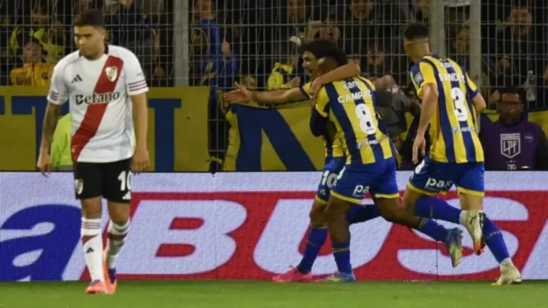 Rosario Central venci a River y lo hundi an ms en el Clausura