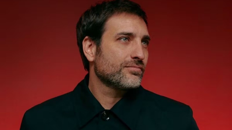Quin es Andrs Surez, el actor que interpreta a Miguel en "La Husped" de Netflix?