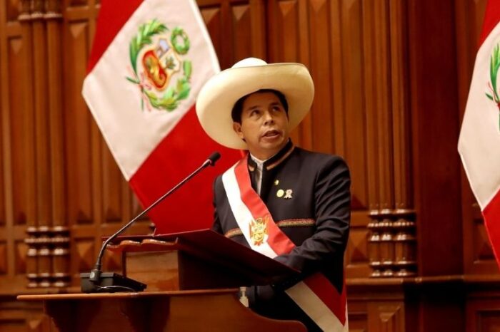 El Congreso de Perú rechazó la destitución del Presidente