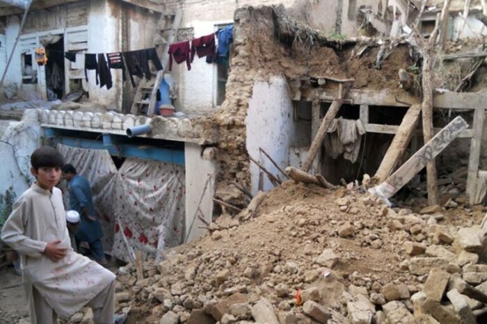 Fuerte terremoto en Afganistán dejó un saldo de 920 muertos
