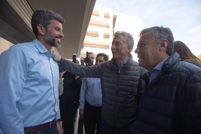 Suárez le pidió a Macri que se disculpe por sus dichos