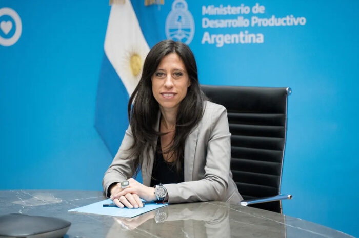 Paula Español suena para reemplazar a Batakis y es clave para Mendoza