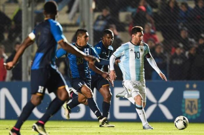 La Argentina de Messi juega contra Honduras