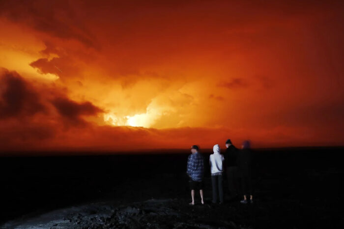 Muana Loa: el volcán activo más grande del mundo entra en erupción