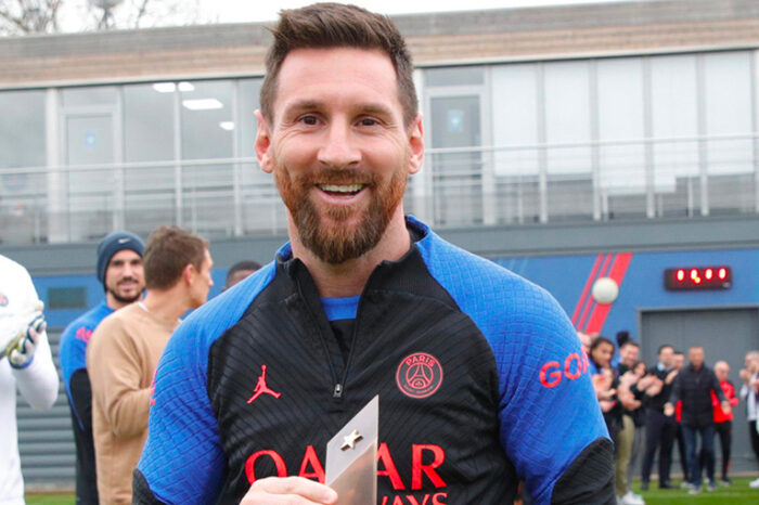 Cálida bienvenida del PSG a Messi