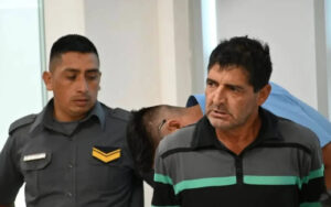 Jorge Antonio Lagos siendo detenido. Foto: Florencia Salto