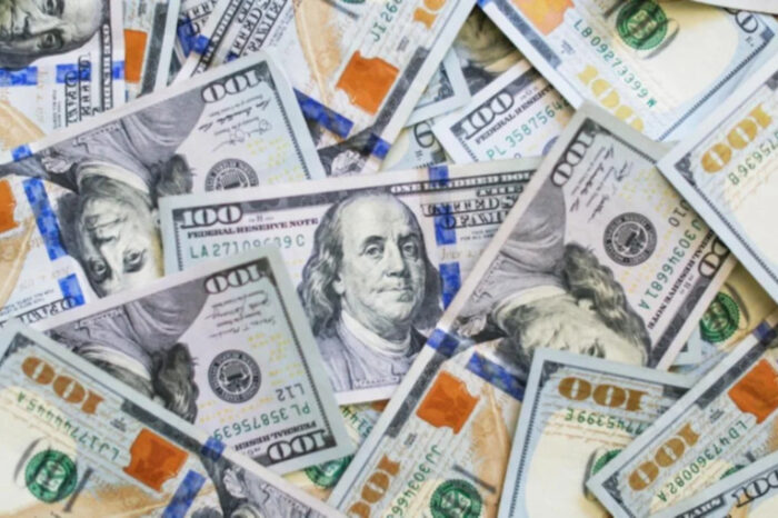 Imposible de frenar: a cuánto cerró el dólar blue