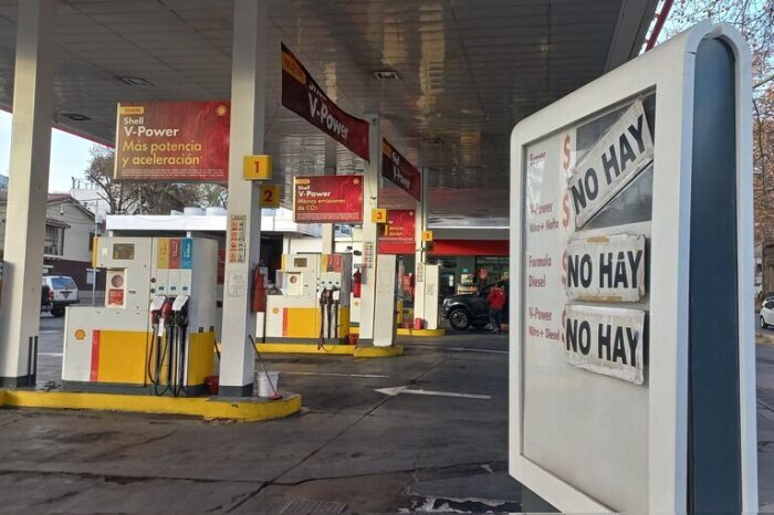 Las estaciones de servicio Shell sin combustible