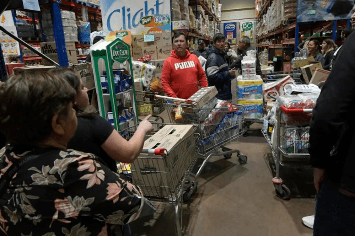 Supermercados saturados por turistas chilenos